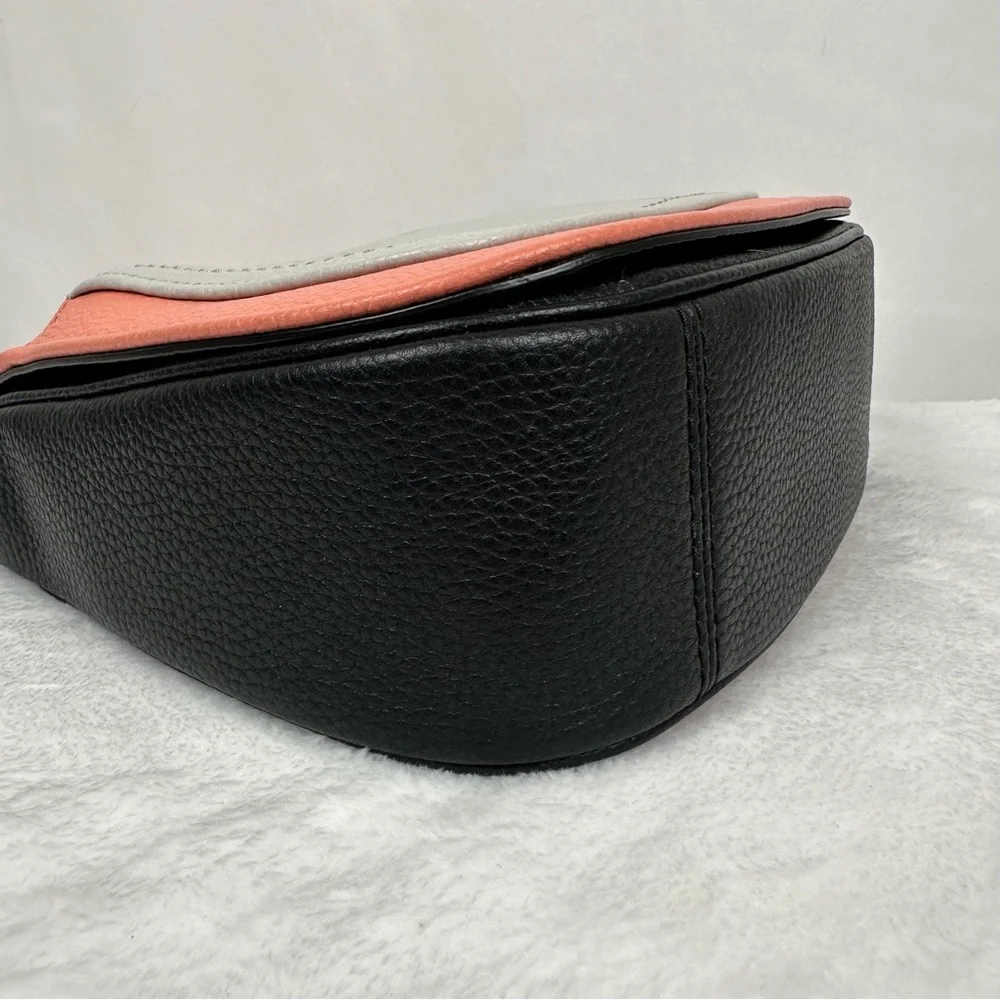 NWT Marc Jacobs Messenger Bag in Flamingo - Picture 9 of 13